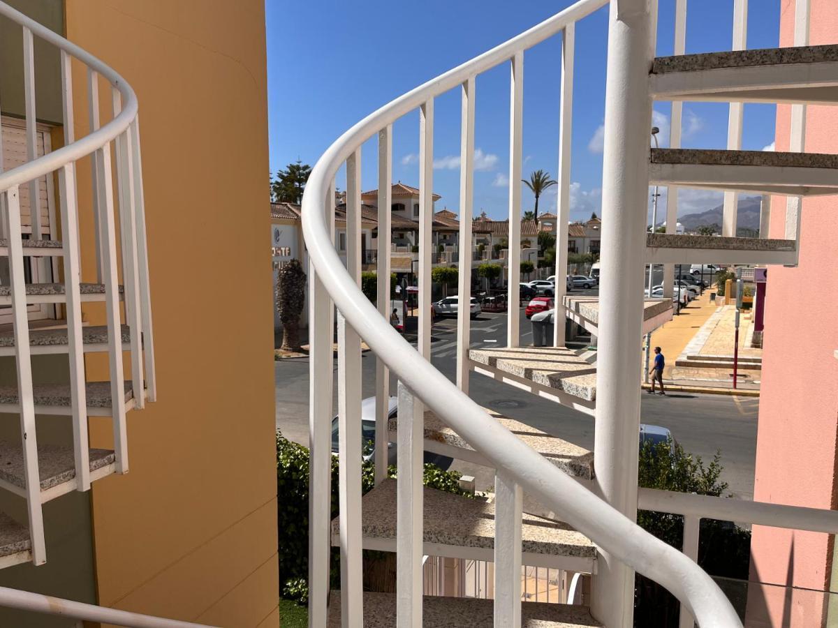 Atico Helena Con Solarium Y Jacuzzi Privado En Laguna Beach Vera Exterior foto